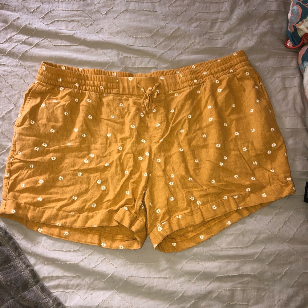 Old navy shorts | XXL